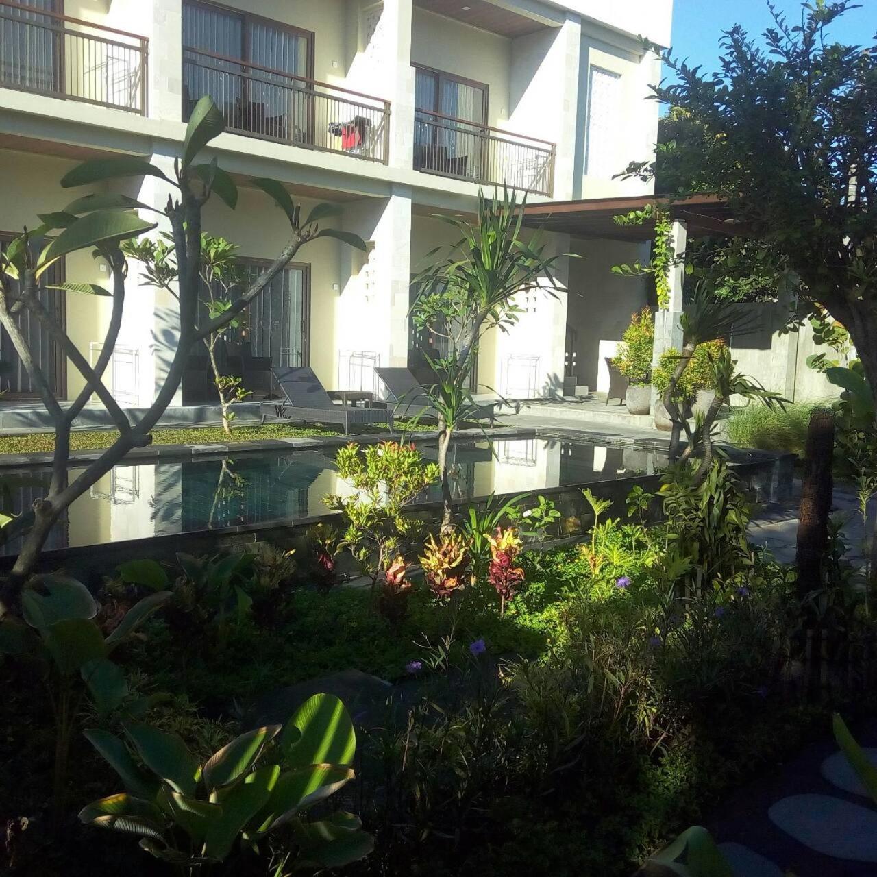 Arnaya Homestay Kuta Lombok Exterior foto